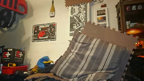 Str8 online show from 20, 2, 2025