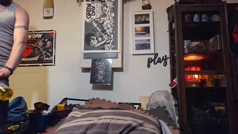 Str8 online show from 21, 2, 2025