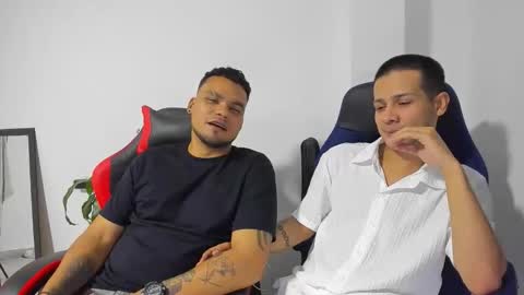 Snapshot of straight_boys_hornys chatting on 8, 2, 2026 straight_boys_hornys online show from 8, 2, 2026