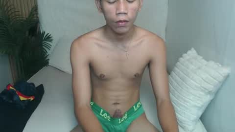 Snapshot of straight_moreno69 chatting on 21, 4, 2026 James online show from 21, 4, 2026