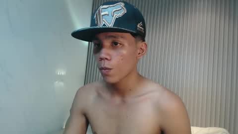 Snapshot of straight_moreno69 chatting on 12, 5, 2026 James online show from 12, 5, 2026