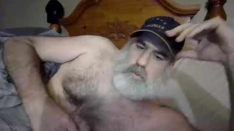 Straightbear4you online show from 19, 10, 2025
