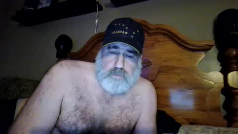 Snapshot of straightbear4you chatting on 19, 7, 2026 Straightbear4you online show from 19, 7, 2026