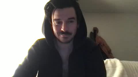 Snapshot of straitnarrow chatting on 9, 4, 2026 Strait n Narrow online show from 9, 4, 2026