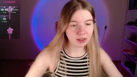 Snapshot of strawberry_juli chatting on 2, 5, 2026 Juli online show from 2, 5, 2026
