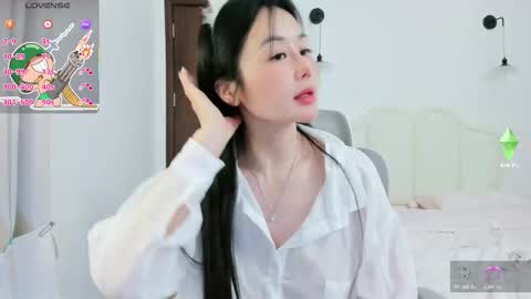 Snapshot of strawberry_loveee chatting on 8, 2, 2026 strawberry_loveee online show from 8, 2, 2026