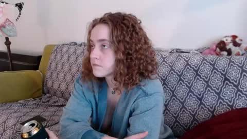 Strawberrylotsacake online show from 14, 2, 2026