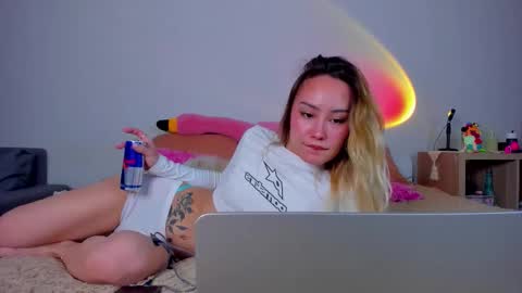 Tati and Lola online show from 12, 1, 2026