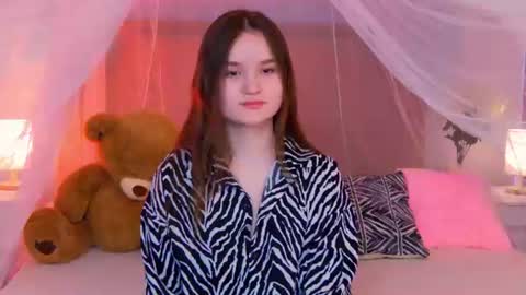 Snapshot of strawbunnybite chatting on 5, 7, 2026 Bunny online show from 5, 7, 2026