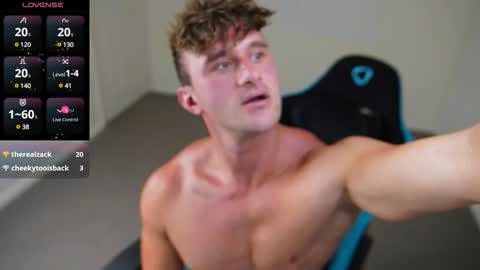 Snapshot of streatmeat chatting on 8, 12, 2024 streatmeat online show from 8, 12, 2024