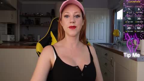 Amorina online show from 13, 1, 2025