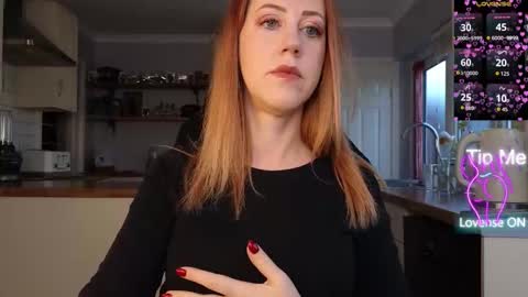 Amorina online show from 25, 2, 2026