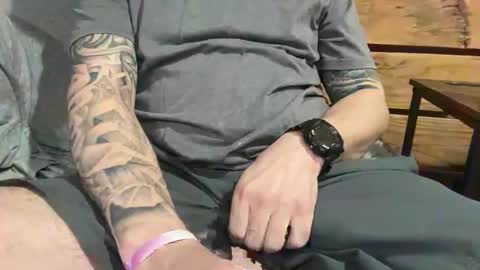 stroking33again online show from 11, 4, 2026