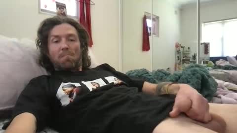 Snapshot of strokingstonerguy chatting on 23, 9, 2025 strokingstonerguy online show from 23, 9, 2025