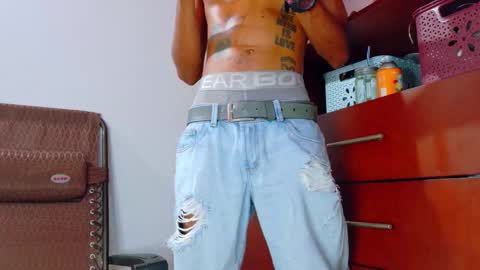 Snapshot of stronganddelicious chatting on 6, 10, 2025 stronganddelicious online show from 6, 10, 2025