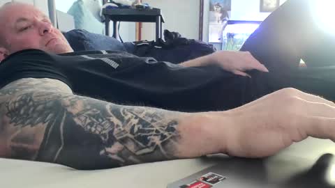 Snapshot of strongandhard073 chatting on 12, 3, 2025 StrongAndHard online show from 12, 3, 2025