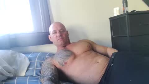 Snapshot of strongandhard073 chatting on 22, 10, 2025 StrongAndHard online show from 22, 10, 2025