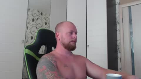 Snapshot of strongass18 chatting on 19, 7, 2026 Alex online show from 19, 7, 2026