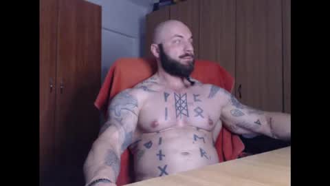 Snapshot of strongivan chatting on 1, 12, 2024 StrongIvan online show from 1, 12, 2024
