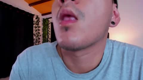 Snapshot of strosa_ chatting on 9, 2, 2025 strosa_ online show from 9, 2, 2025