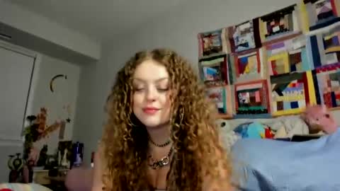 Snapshot of strwbby chatting on 21, 7, 2026 Strwbby online show from 21, 7, 2026