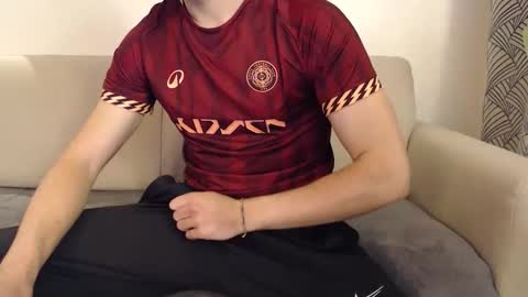 Snapshot of studfromparis chatting on 21, 4, 2026 Stud From Paris online show from 21, 4, 2026