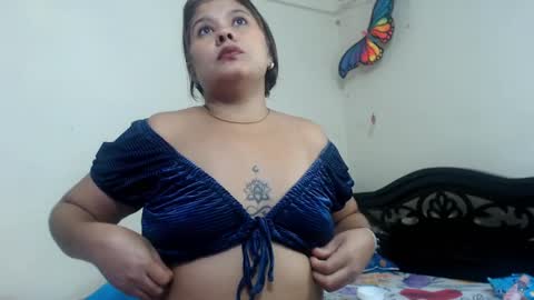 Snapshot of stylevoluptuousvycky chatting on 20, 1, 2025 Stylevoluptuousvycky online show from 20, 1, 2025