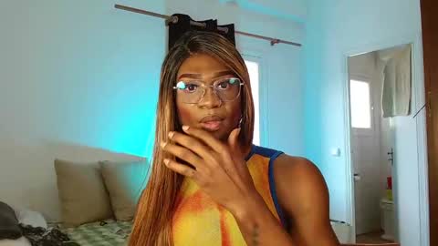 Suanny Klatten  It is my account independent  online show from 12, 2, 2025