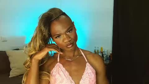 Suanny Klatten  It is my account independent  online show from 28, 3, 2026