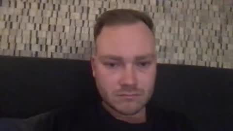 Snapshot of sub_austr chatting on 5, 3, 2025 sub_austr online show from 5, 3, 2025