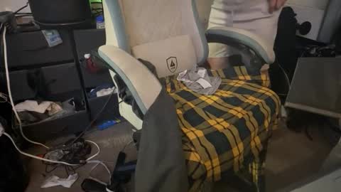 Snapshot of sub_boy221059 chatting on 28, 10, 2025 sub_boy221059 online show from 28, 10, 2025