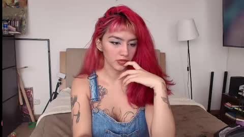 Snapshot of sublimetouch chatting on 30, 5, 2026 Zoe online show from 30, 5, 2026