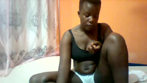 Snapshot of submissive_slut001 chatting on 25, 6, 2026 submissive_slut001 online show from 25, 6, 2026