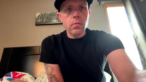 Snapshot of submissivebrett381 chatting on 28, 3, 2026 submissivebrett381 online show from 28, 3, 2026