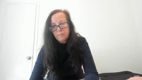 Snapshot of submissivepeachgoddess chatting on 2, 5, 2026 Submissie Peach Goddess online show from 2, 5, 2026