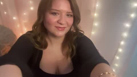 Snapshot of submissivescarletxo chatting on 23, 6, 2026 Scarlet online show from 23, 6, 2026