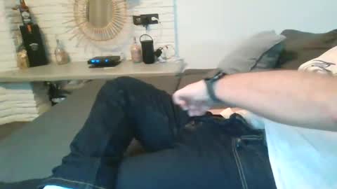 Snapshot of submissivguy chatting on 8, 12, 2024 submissivguy online show from 8, 12, 2024