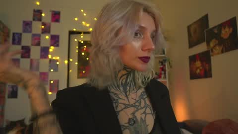 Snapshot of succubus_66 chatting on 2, 2, 2025 succubus_66 online show from 2, 2, 2025