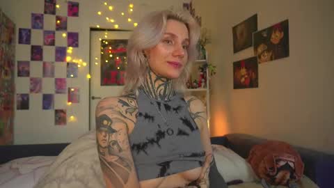 Snapshot of succubus_66 chatting on 9, 2, 2025 succubus_66 online show from 9, 2, 2025