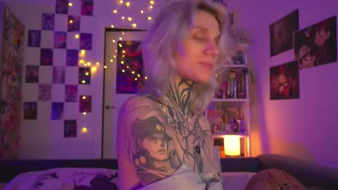 Snapshot of succubus_66 chatting on 28, 2, 2025 succubus_66 online show from 28, 2, 2025