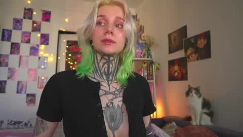 Snapshot of succubus_66 chatting on 9, 3, 2025 succubus_66 online show from 9, 3, 2025