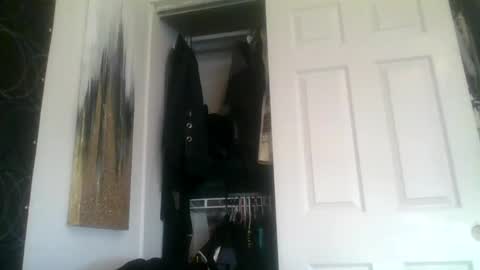 SUCKITU812 online show from 27, 2, 2025