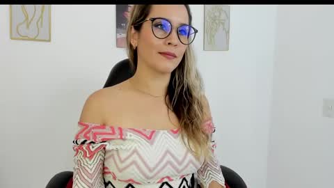 Snapshot of sugar_milff chatting on 29, 1, 2025 sugar_milff online show from 29, 1, 2025