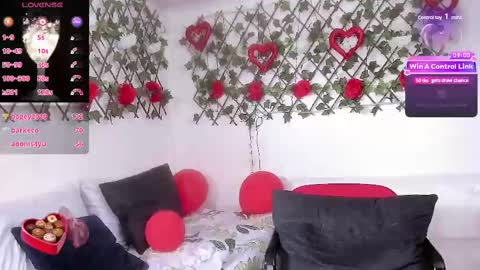 Snapshot of sugar_mom3 chatting on 8, 3, 2025 nancy online show from 8, 3, 2025