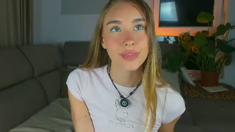 Snapshot of sugarskye chatting on 1, 8, 2026 sugarskye online show from 1, 8, 2026