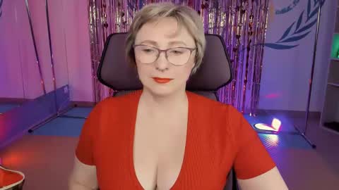 Vivien online show from 28, 2, 2025
