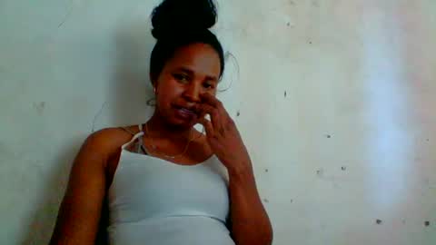 Snapshot of sukietalore chatting on 5, 8, 2026 SukieTalore online show from 5, 8, 2026