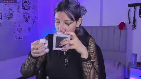    online show from 7, 3, 2025