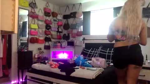 lexie online show from 18, 4, 2026