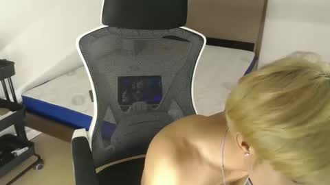 sultry_charls online show from 29, 9, 2025